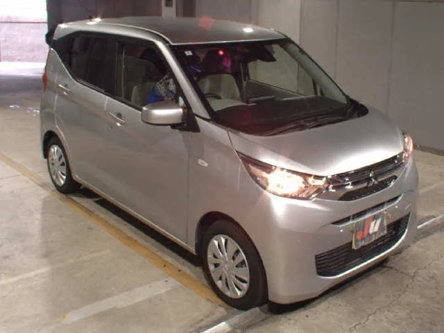 Mitsubishi eK Wagon B33W 2025